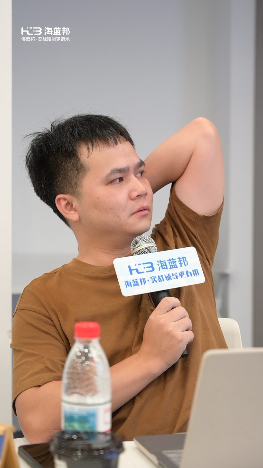 卡在第五层级上不去、推广发不出去，他来杭州4天后全通了